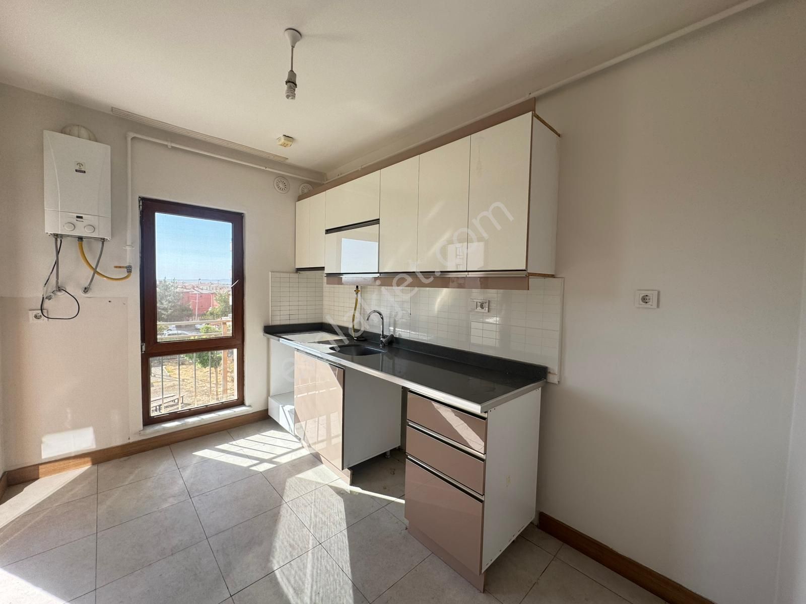Acil Kiralık-çölgüzeli Yeni Tokilerde 2+1 Daire