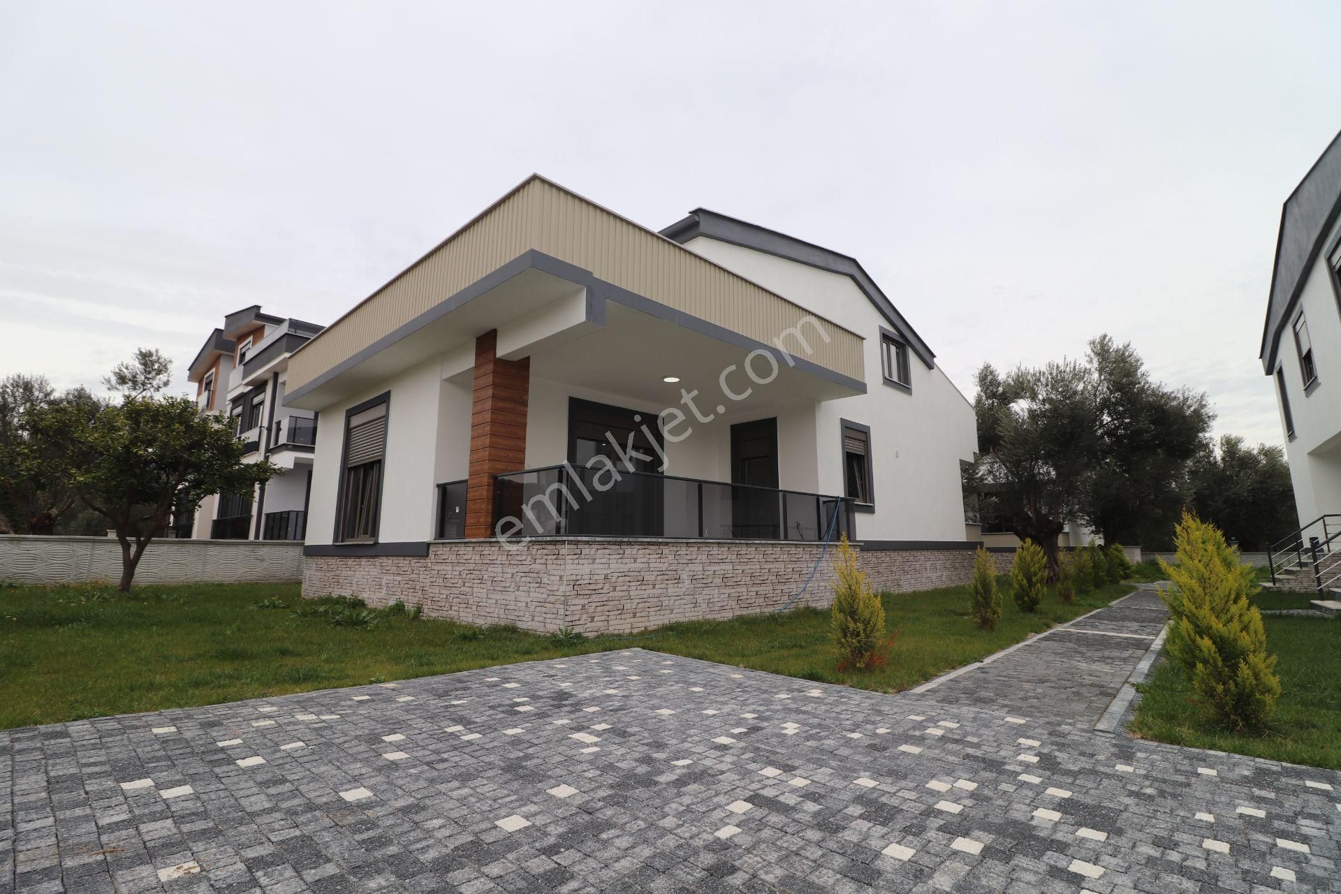 Altınoluk Un Göz Alıcı Doğasıyla Çevrili Lüx 4+1 Villa - Görsel 34