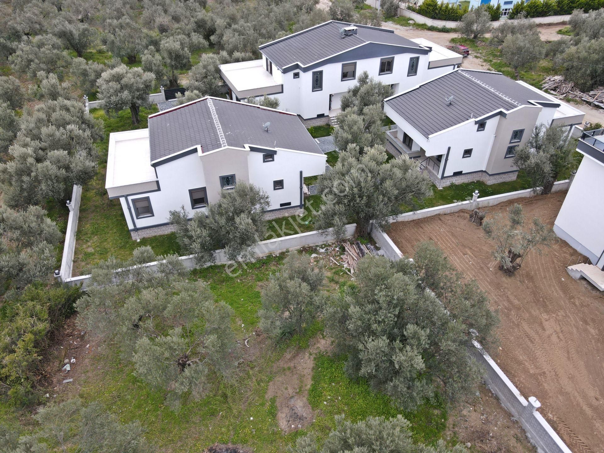 Altınoluk Un Göz Alıcı Doğasıyla Çevrili Lüx 4+1 Villa - Görsel 18