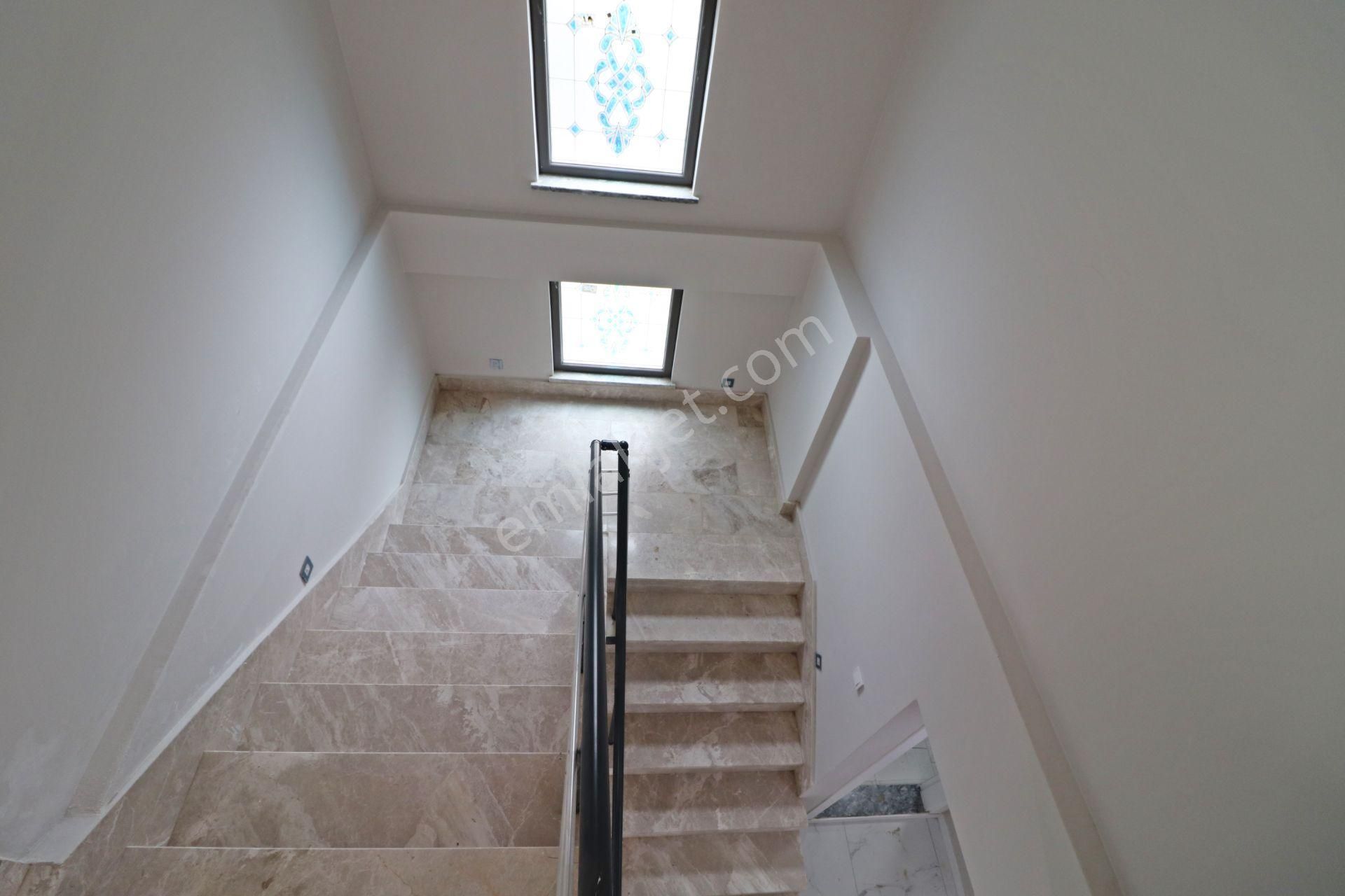 Altınoluk Un Göz Alıcı Doğasıyla Çevrili Lüx 4+1 Villa - Görsel 21