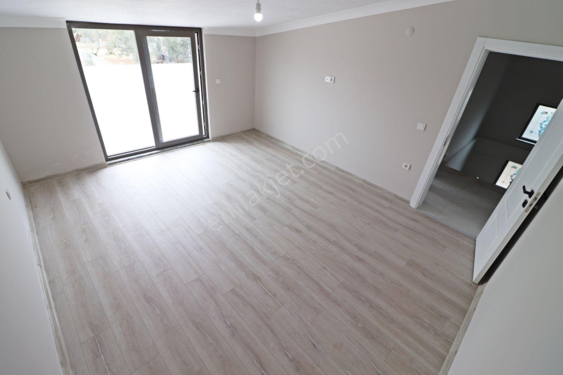 Altınoluk Un Göz Alıcı Doğasıyla Çevrili Lüx 4+1 Villa - Görsel 14