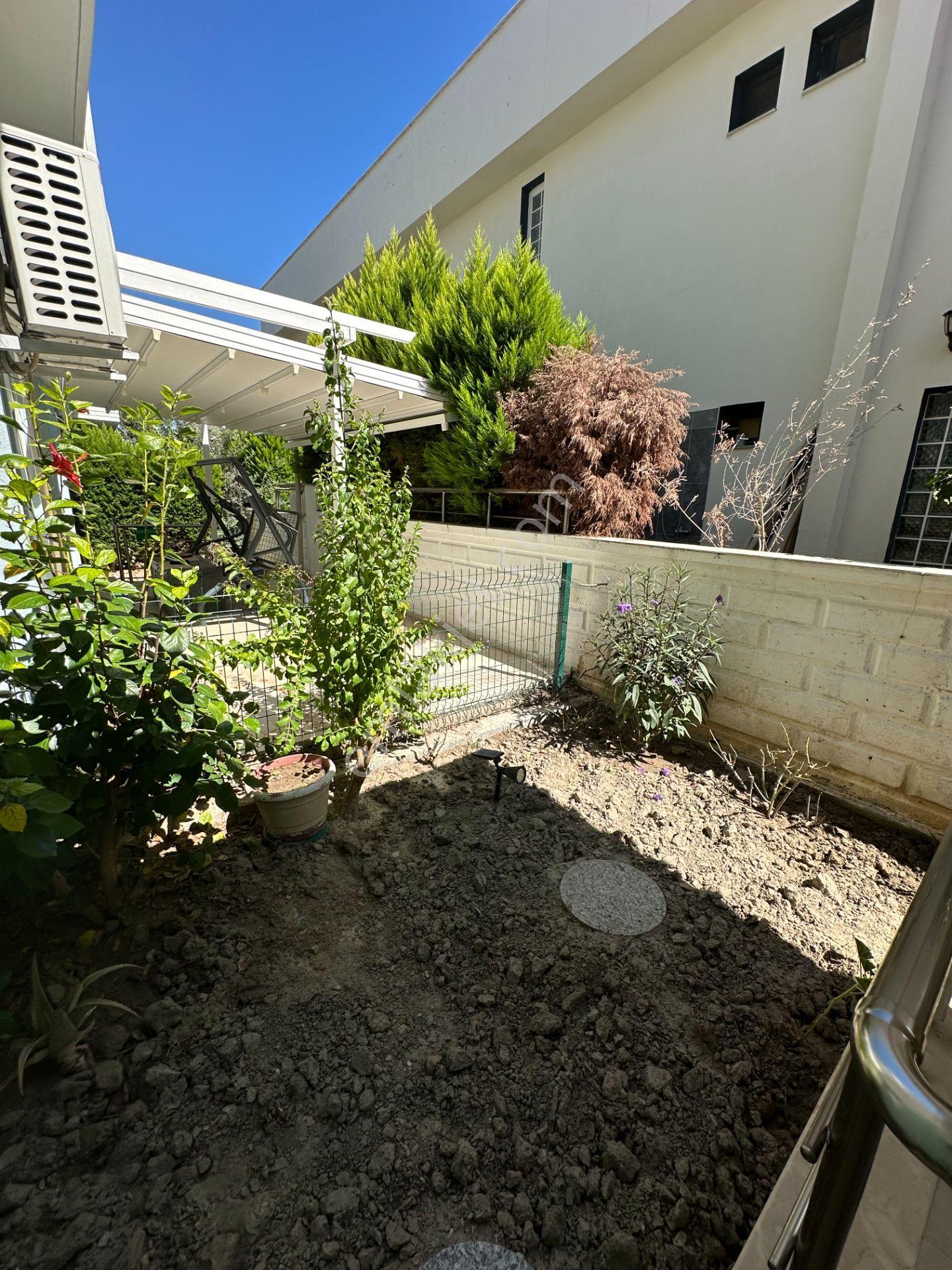 Kuşadası Güzelçamlı Mahallesinde Satılık Villa - Görsel 15