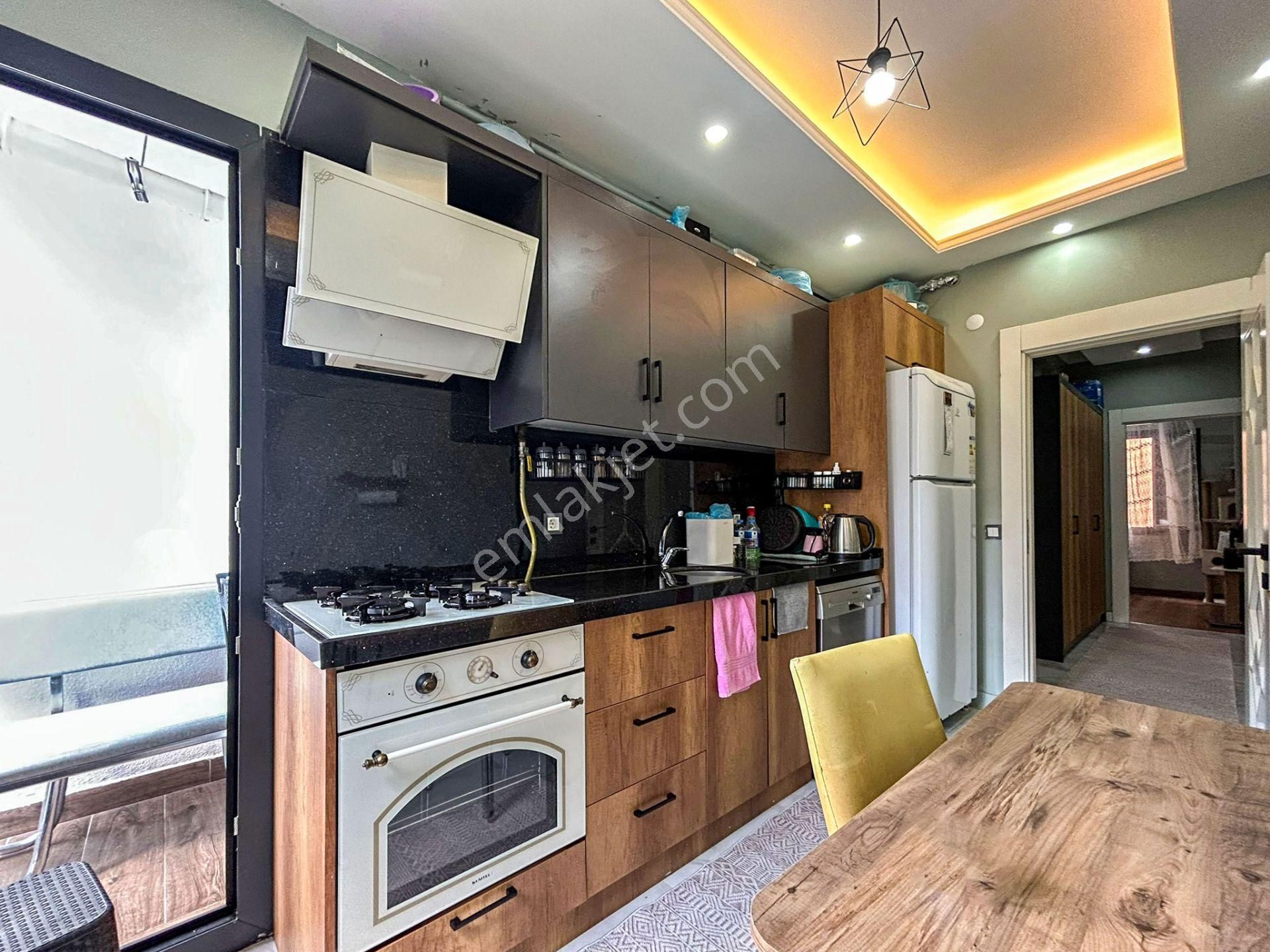 Marcity'den K.çekmecede Starcity Yakını 2+1 Daire - Görsel 12