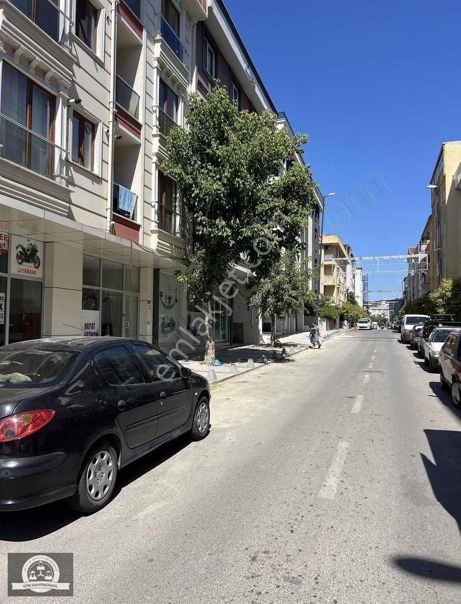 Cemal Gürsel Caddesi Üzerinde Net 80 M2 Düz Giriş Dükkan