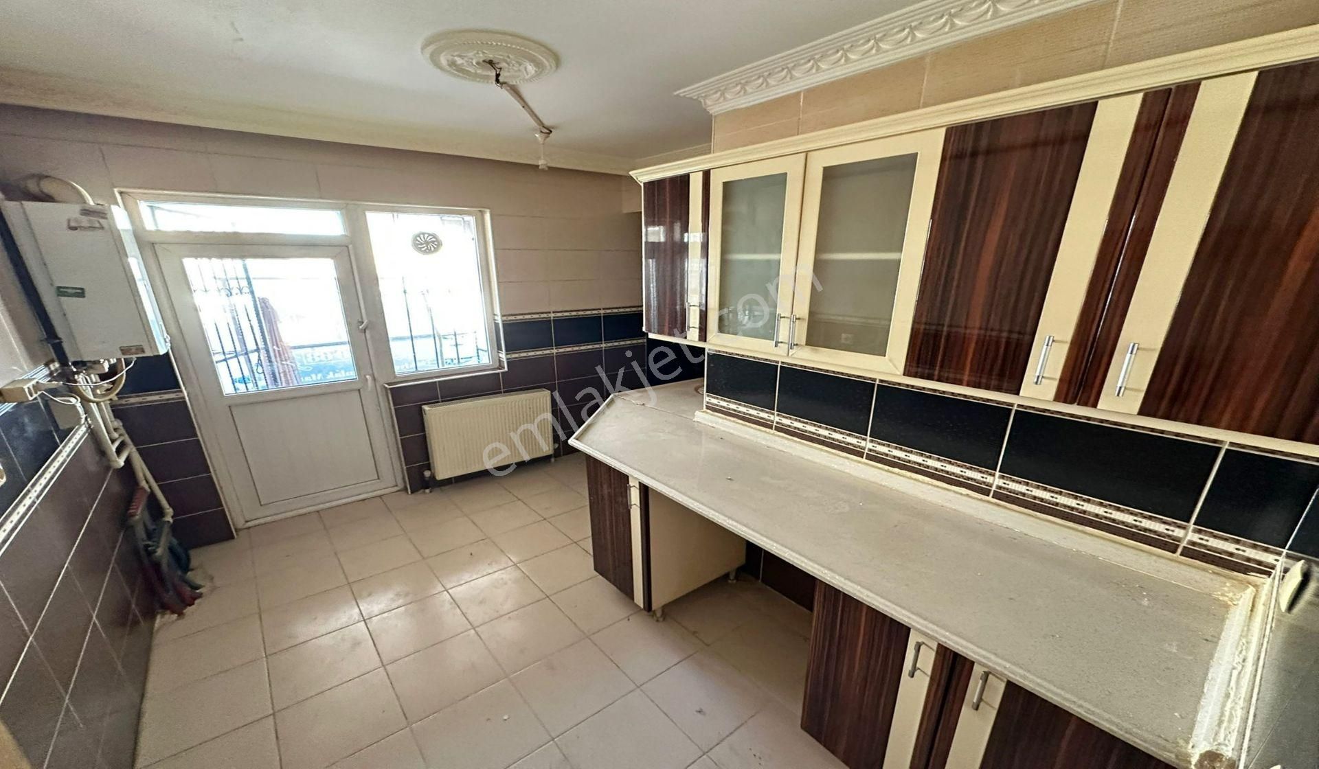 Ufuktepe Cadde Yakını 3+1 Giriş Yeni Bina Taşınmaya Hazır
