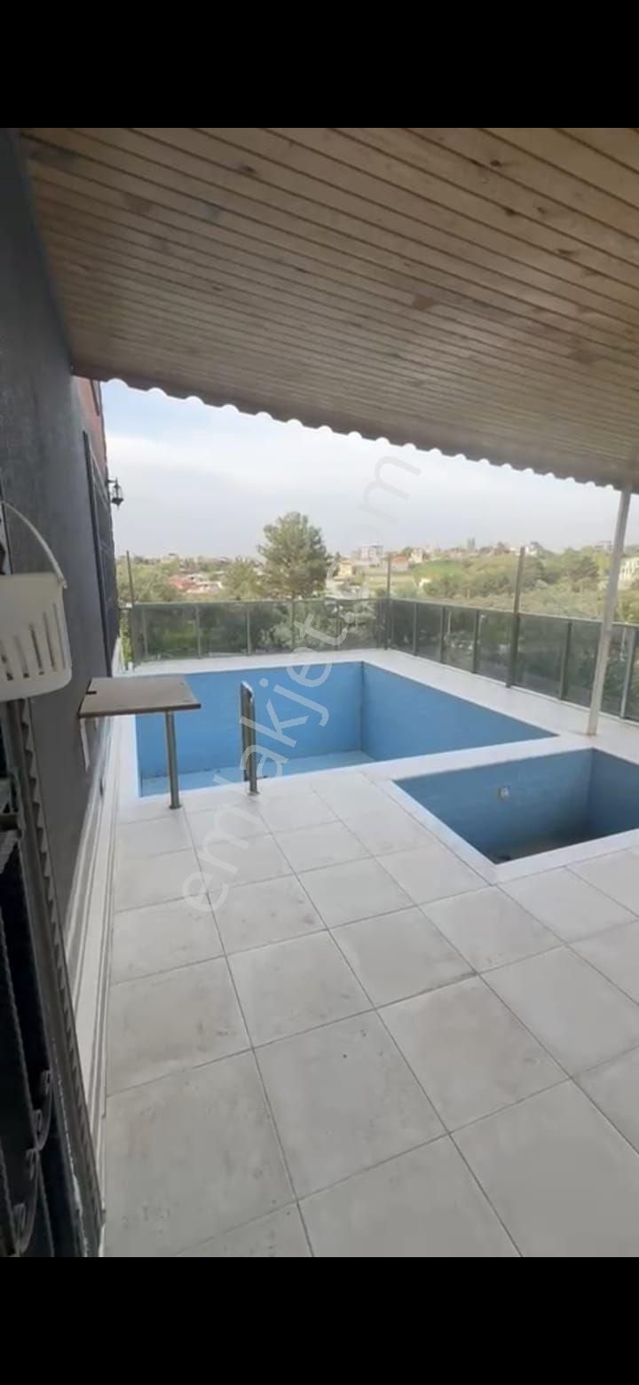 Aşağıkızılca Yerleşim İçinde Muhteşem Havuzlu Villa - Görsel 2