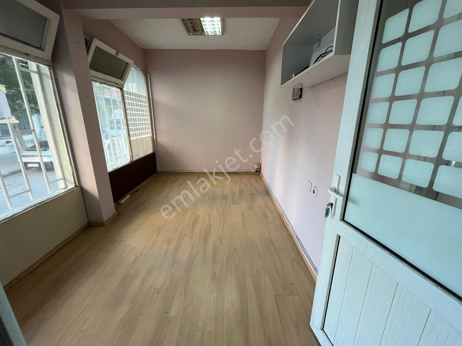 İmren Gayrimenkulden Kiralık 140 M2 Dükkan Her İşe Uygun