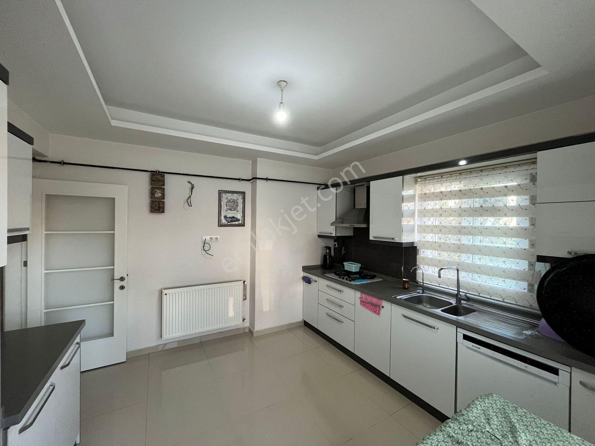 Zafer Mahallesin De Acil Satılık 3+1 Daire ! ! ! - Görsel 8