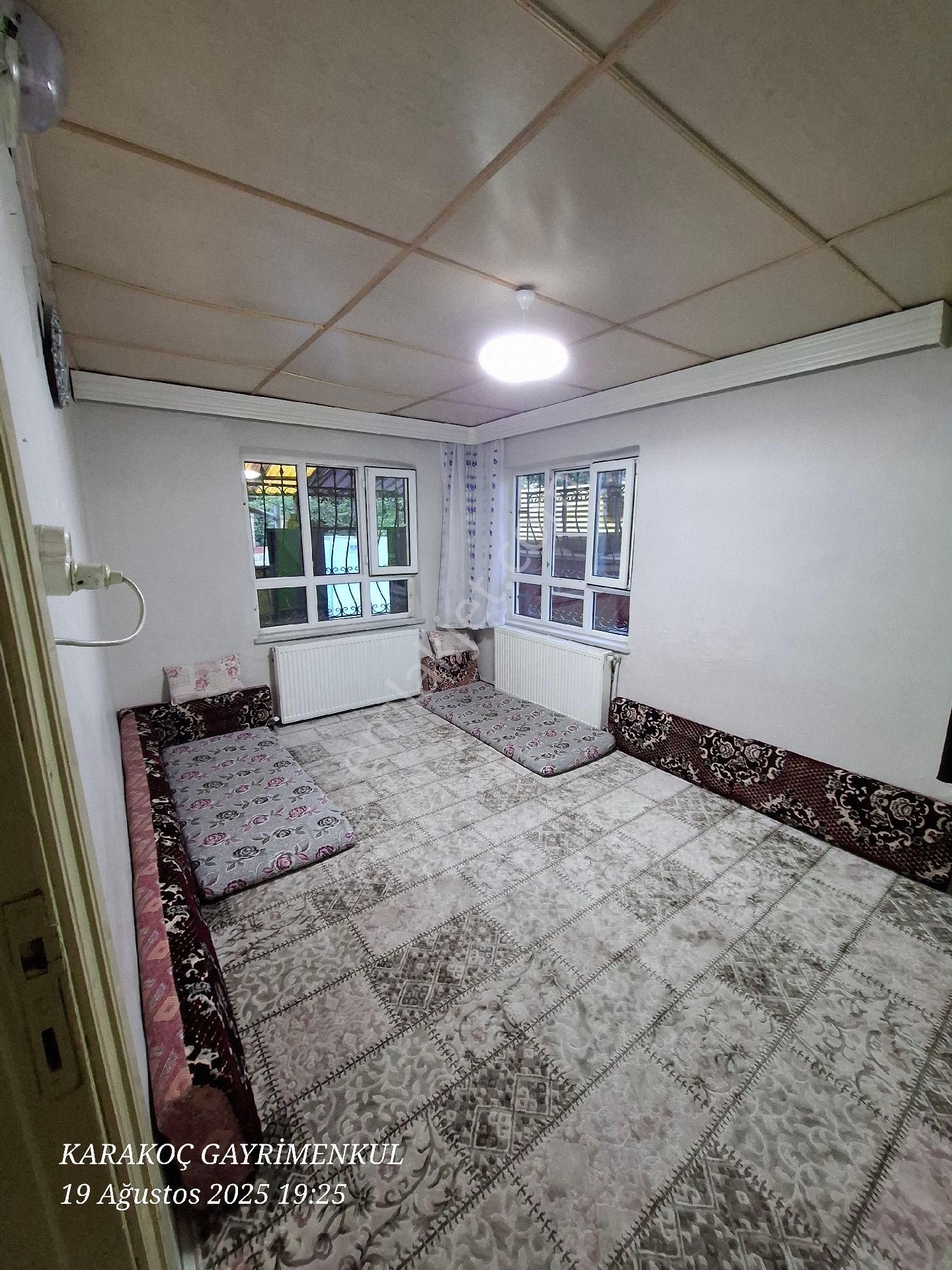 Karakoç Gayrimenkul Meram Kovanağzı Mahallesinde Satılık 258m2 Arsanın İçinde Mustakil Ev