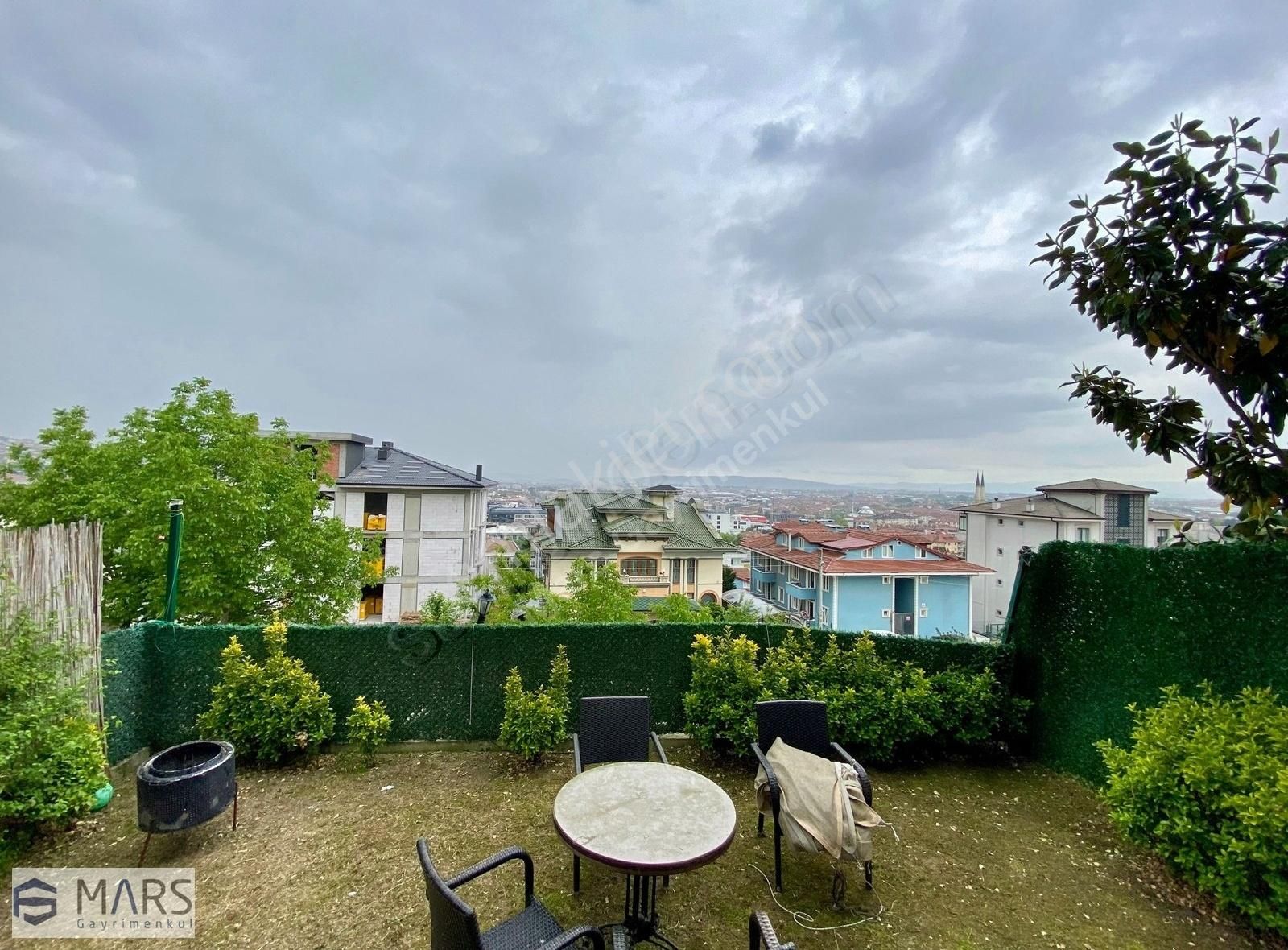 Panorama Rezidans'ta Bahçeli,şehir Manzaralı 2+1 Kiralık Daire