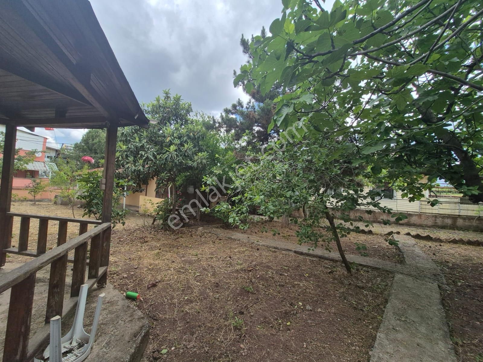 Satılık Müstakil Ev Gemlik Kurşunlu Kumsazda Merkezde Bahçeli Yola Cephe - Görsel 12