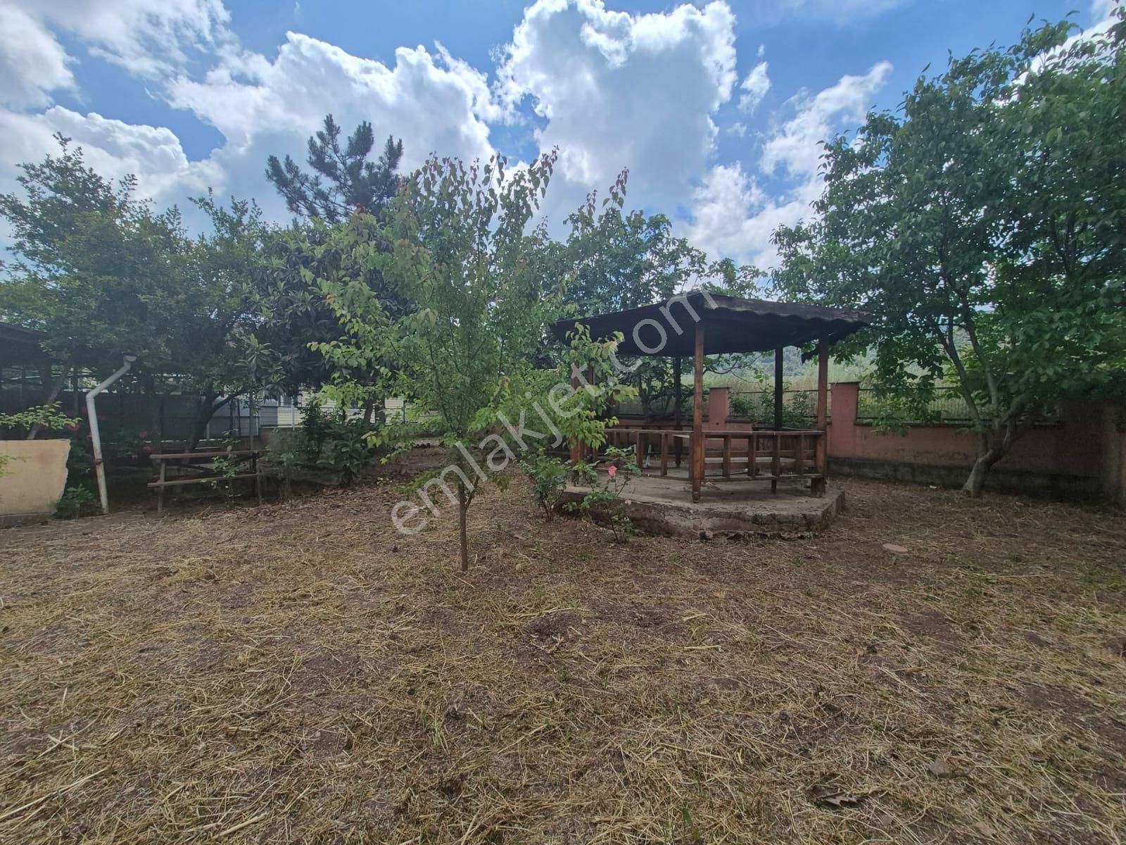 Satılık Müstakil Ev Gemlik Kurşunlu Kumsazda Merkezde Bahçeli Yola Cephe - Görsel 10