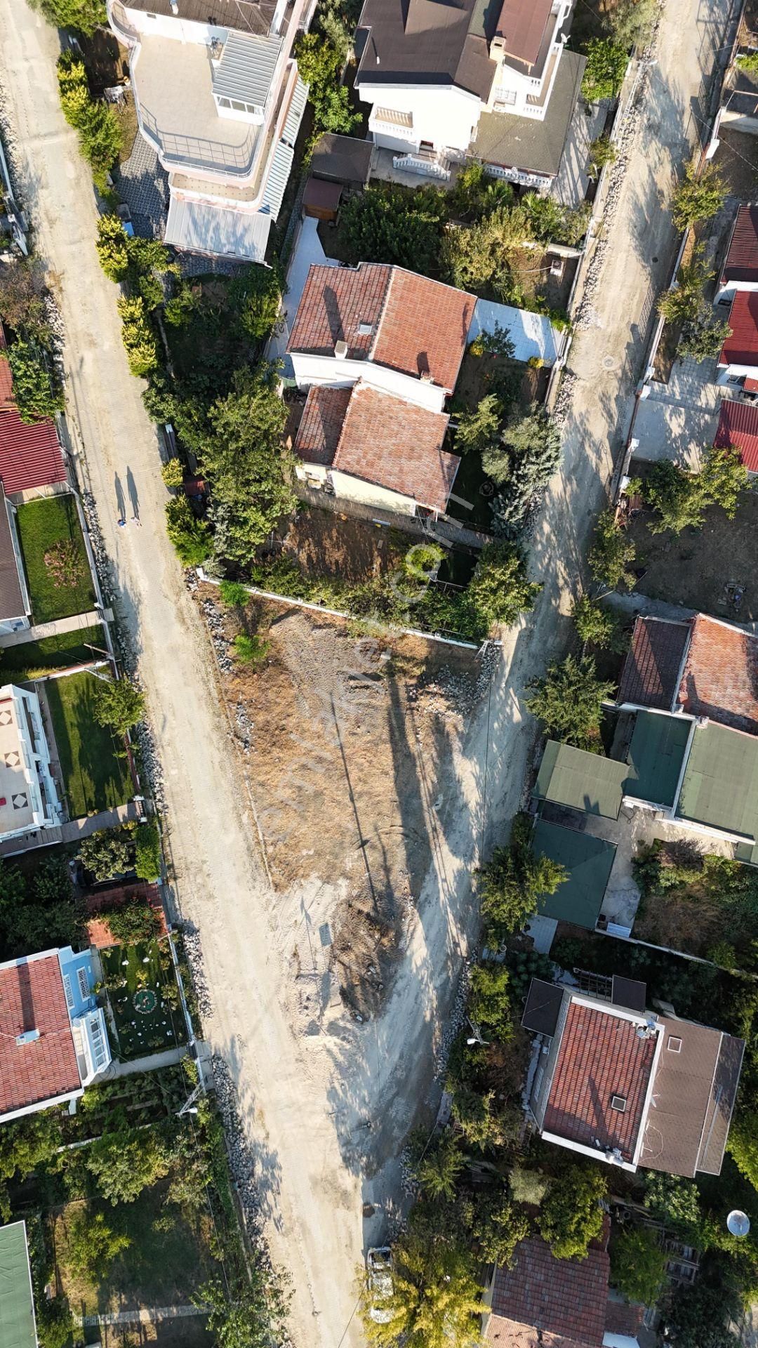 Silivri Villa Kent Site İçi Satılık 356 M² Köşe Başı İmarlı Arsa - Görsel 3
