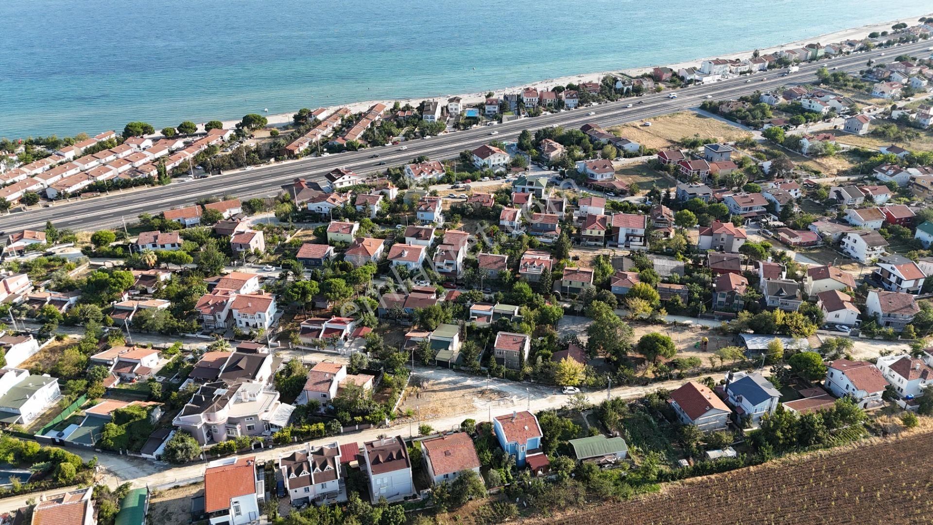 Silivri Villa Kent Site İçi Satılık 356 M² Köşe Başı İmarlı Arsa