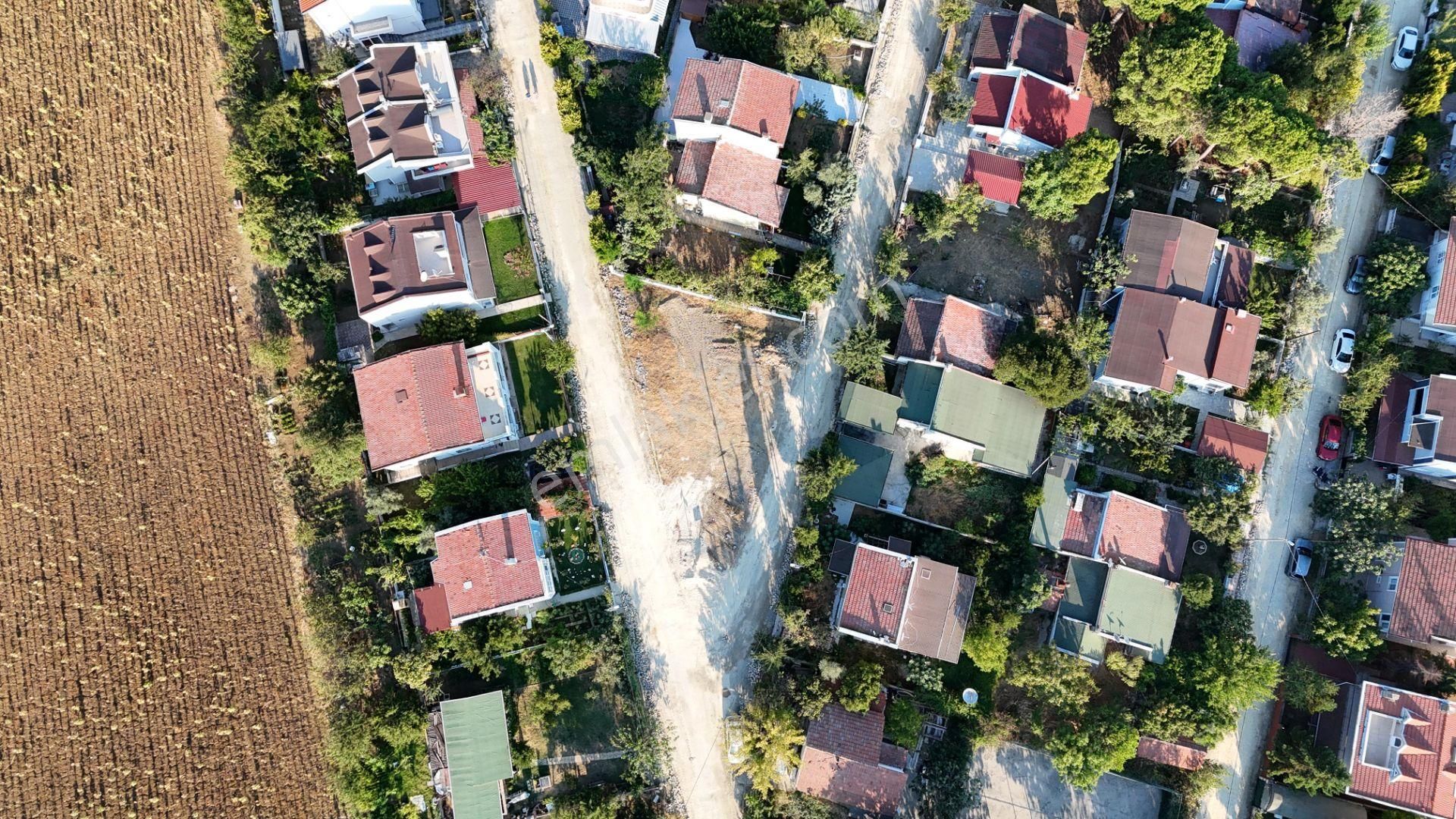 Silivri Villa Kent Site İçi Satılık 356 M² Köşe Başı İmarlı Arsa - Görsel 4