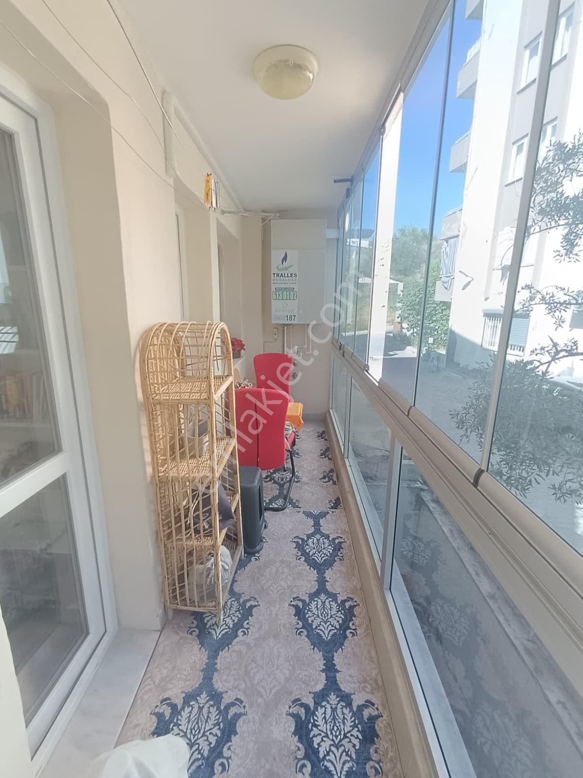 Kuşadası Merkezine Yakın Doğalgazlı Ara Kat 3+1 Daire - Görsel 35