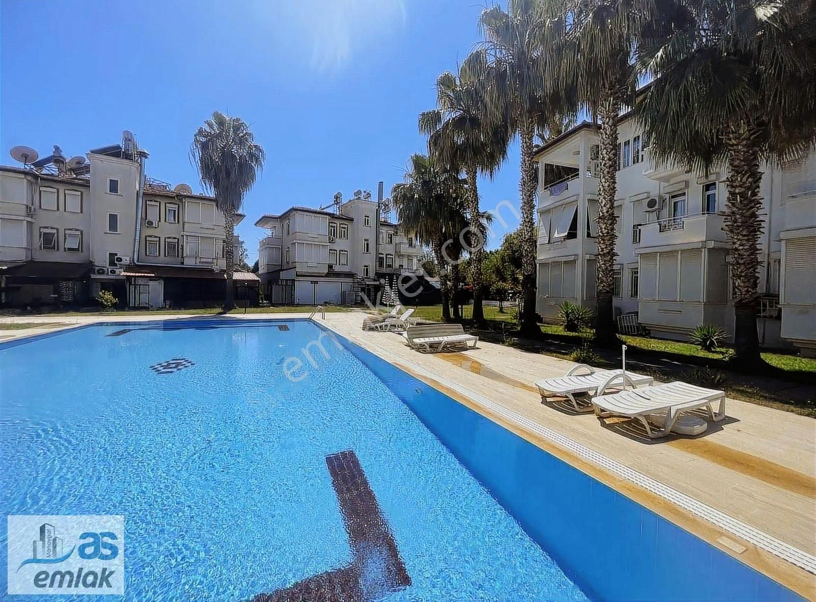 Side Mah Bayrak Yakını Site İçi Eşyalı 2+1 Kiralık Daire