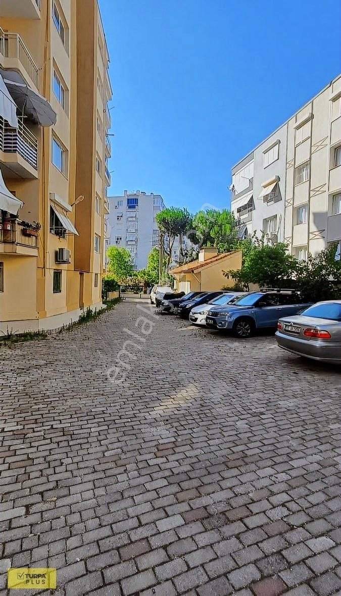 Narlıdere Çamtepe Mh Site İçerisinde Otoparklı Satılık Daire