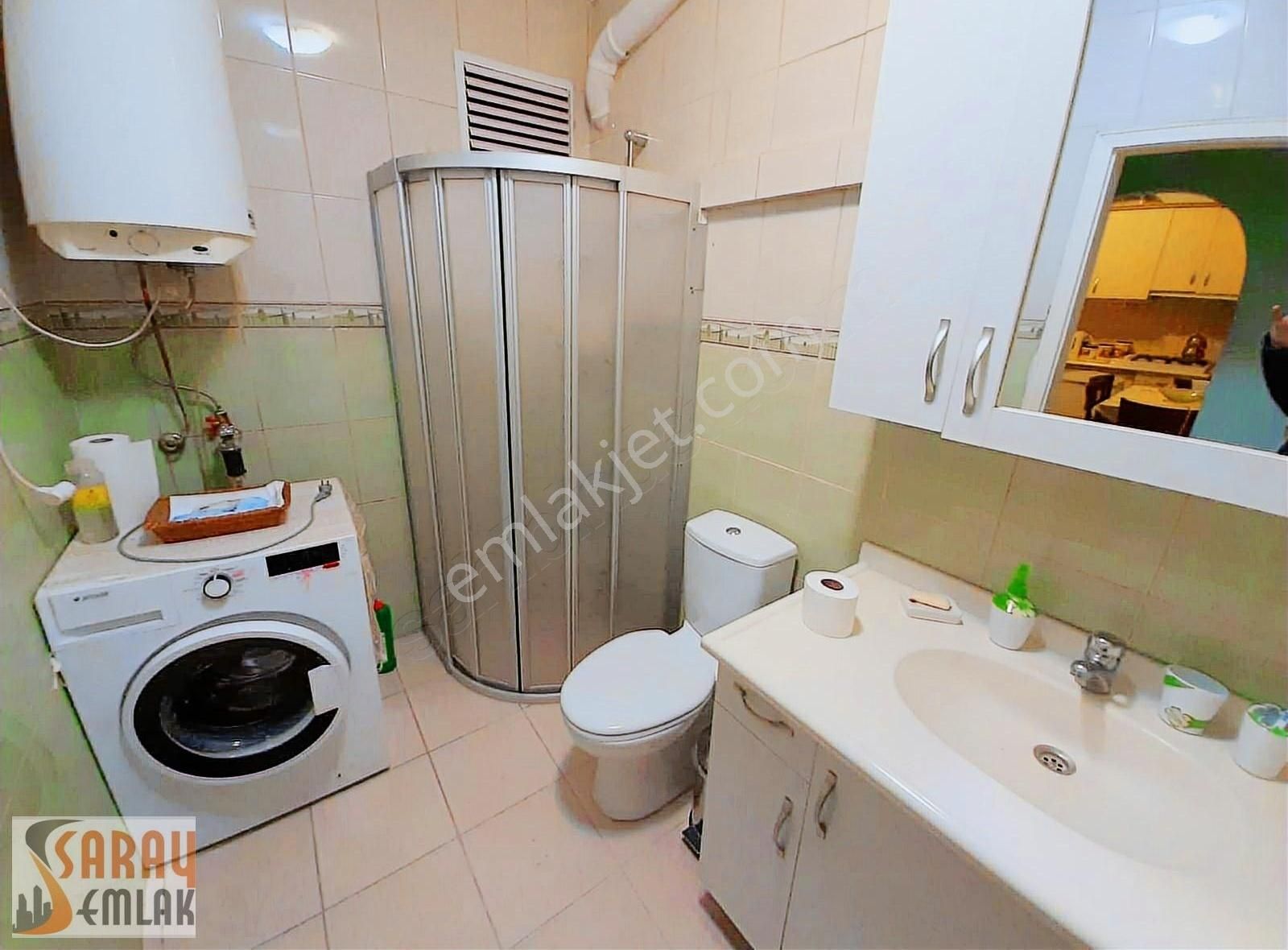 **mobilyalı**meclis Yanı Kuzgun Sokak'ta Giriş Kat 2+1 Otoparklı