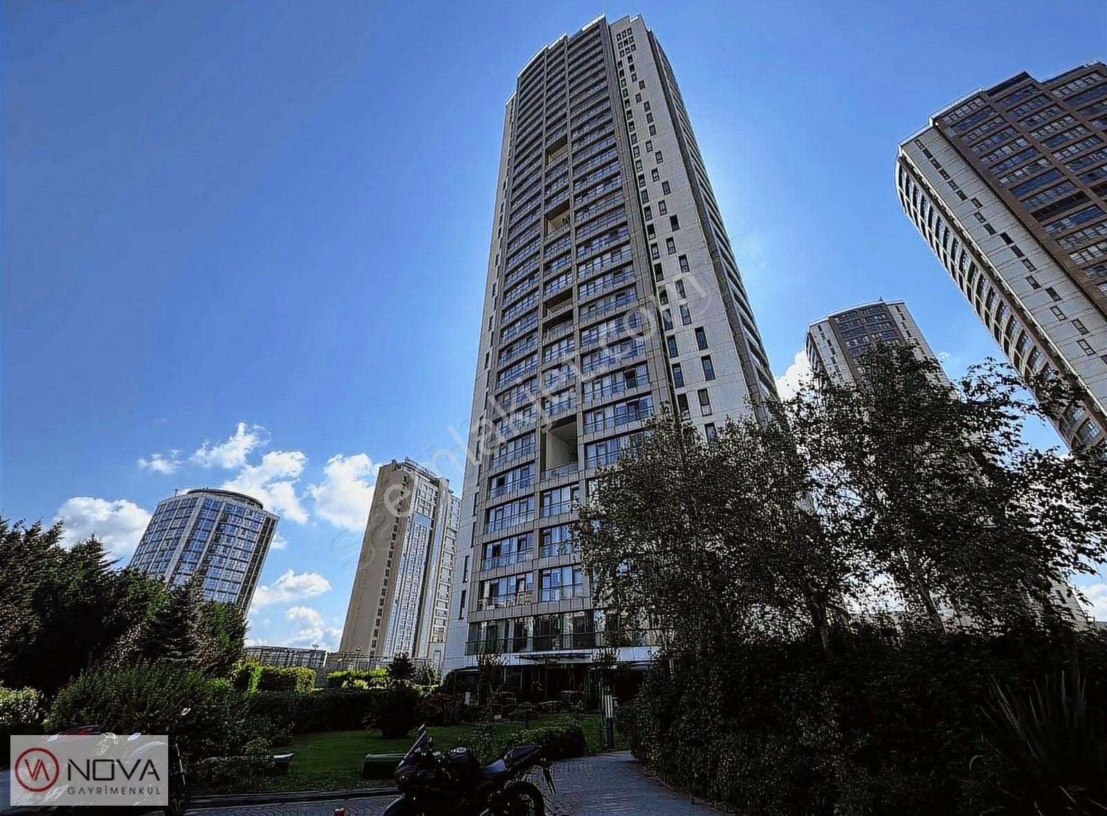 *nova'dan Ataşehir Brandıum'da Deniz Manzaralı Geniş 3+1 Kiralık