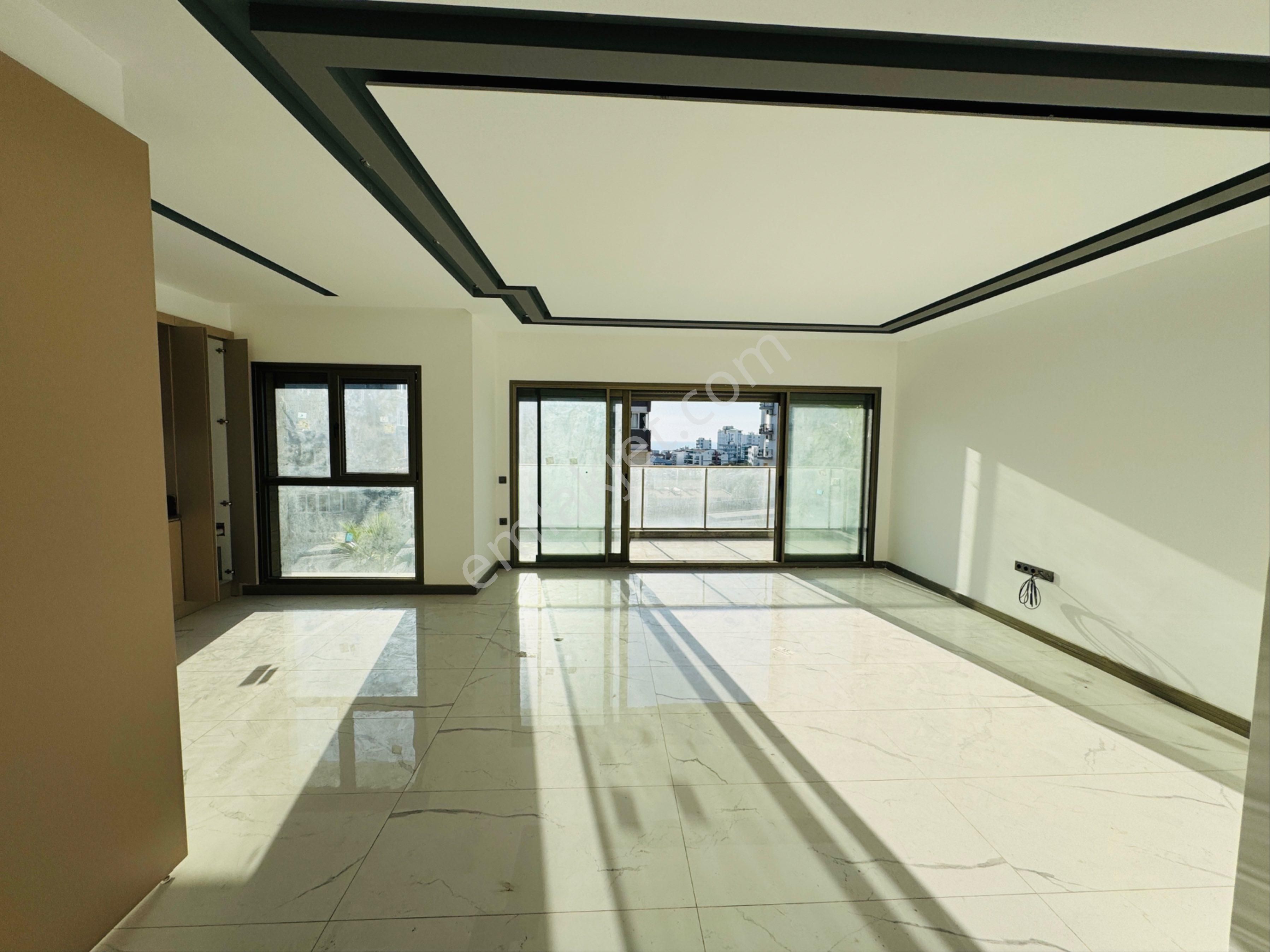 Kuşadası Ege Mahallesinde Havuzlu Satılık 2+1 Rezidans Daire - Görsel 8