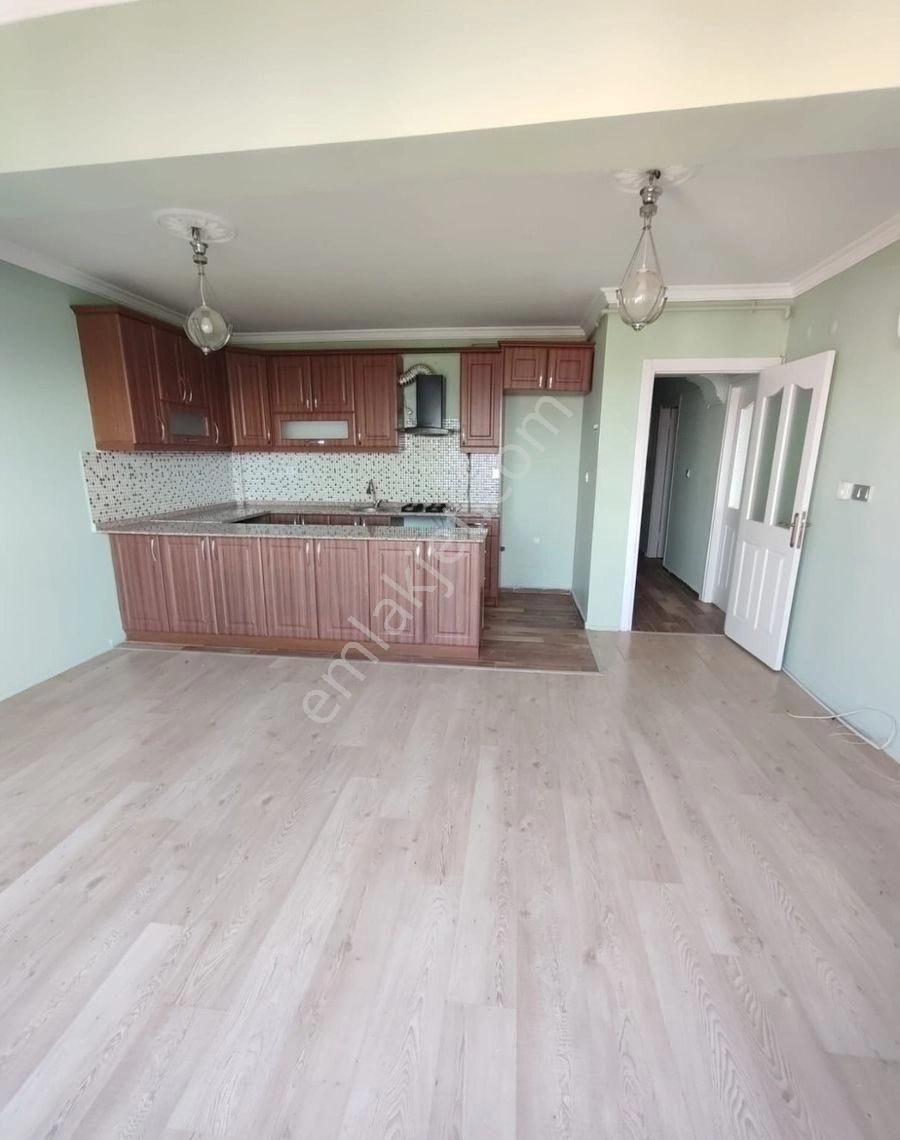 Deniz Ve Şehir Manzaralı 3+1 Asansörlü Ara Kat Kiralık Daire