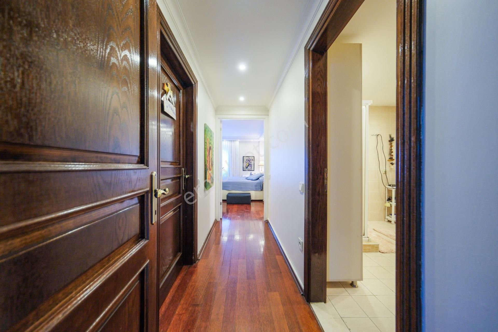 Satılık Beşiktaş 232 M² Ara Kat Caniko Sitesi Kız Kulesi Manzaralı - Görsel 15