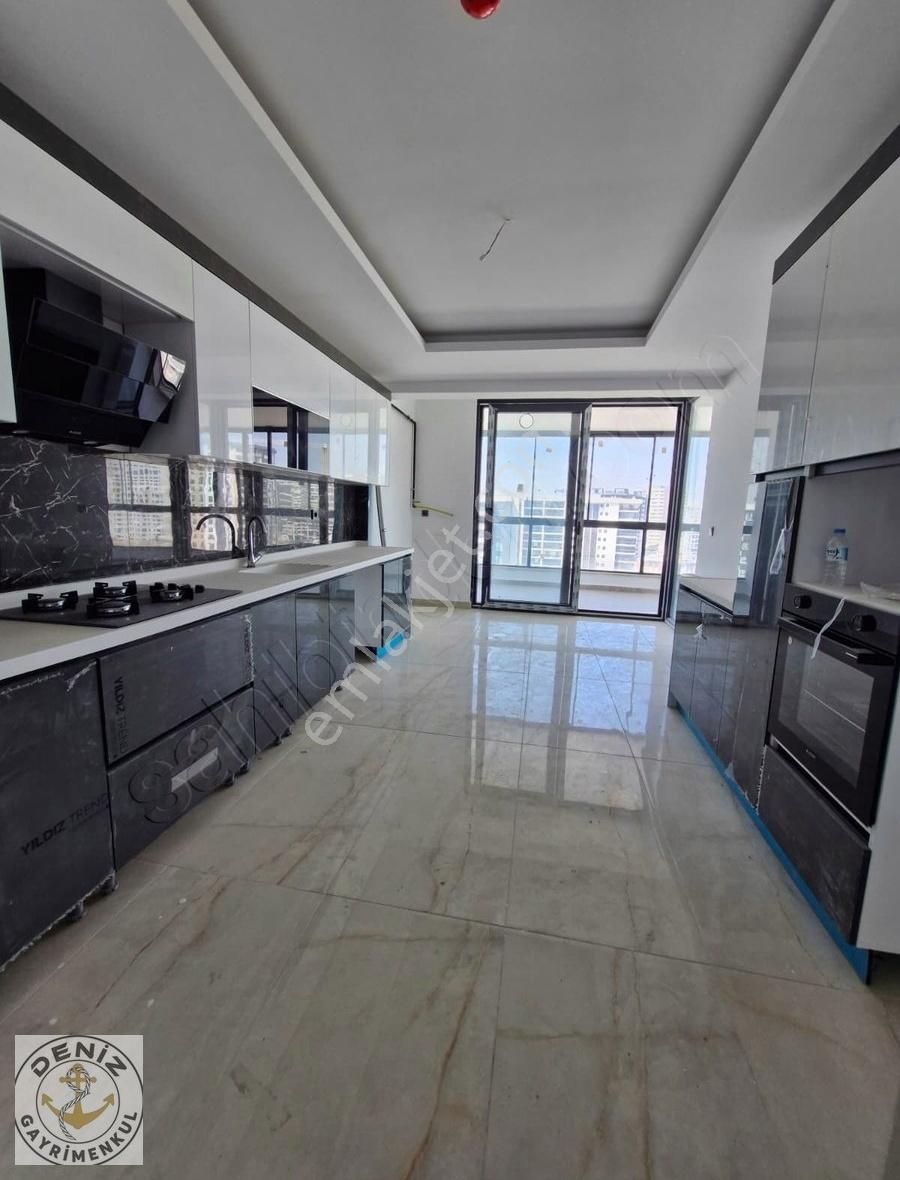 Yeni Batıda Merkezi Konumda Radye Temelli Teraslı Satılık Daire