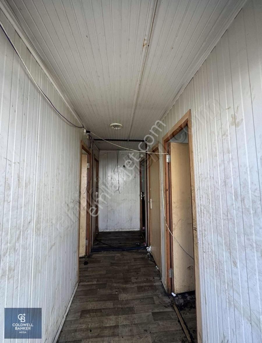 Akçaburgaz Sanayi Merkezinde 700m2 Kiralık