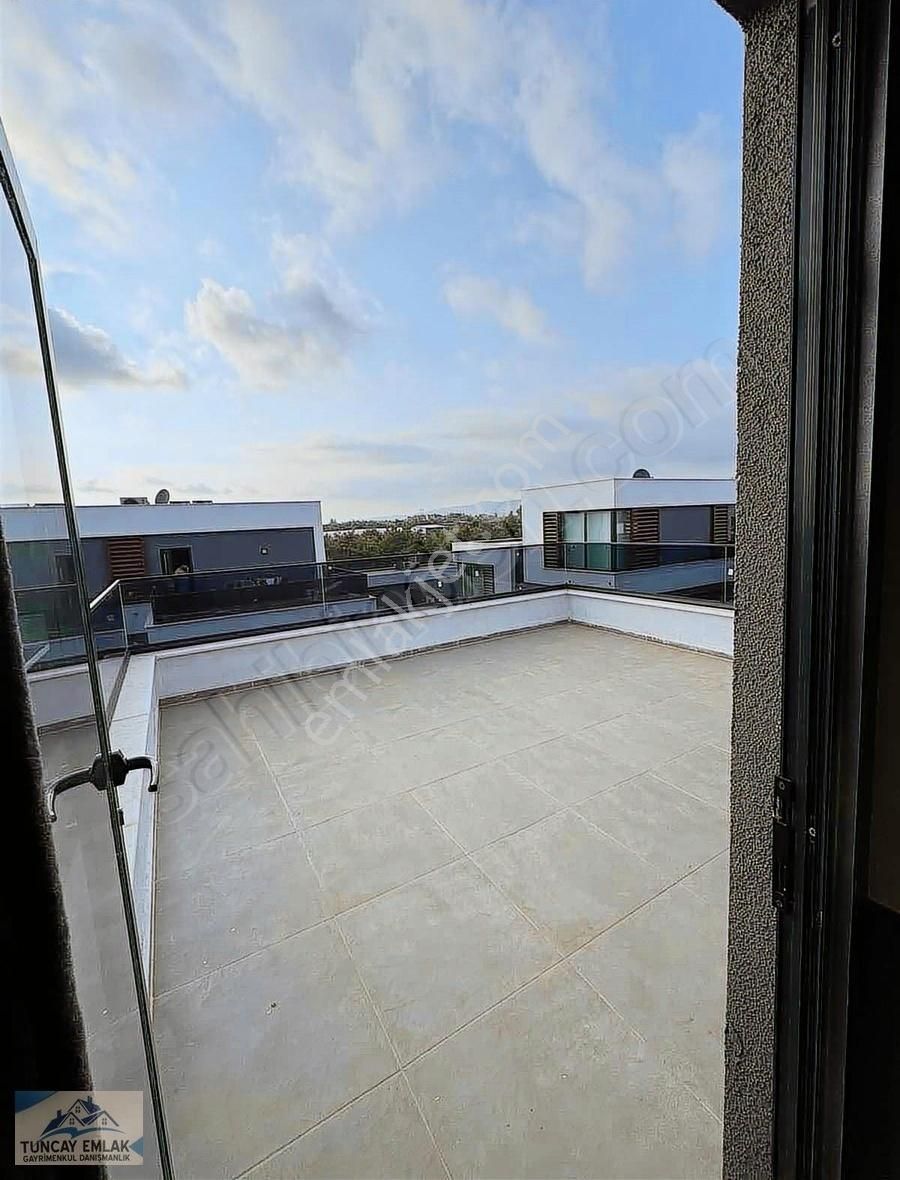 Alanya'da İncekum Da Müstakil Havuzlu Deniz Manzaralı Eşyalı - Görsel 21