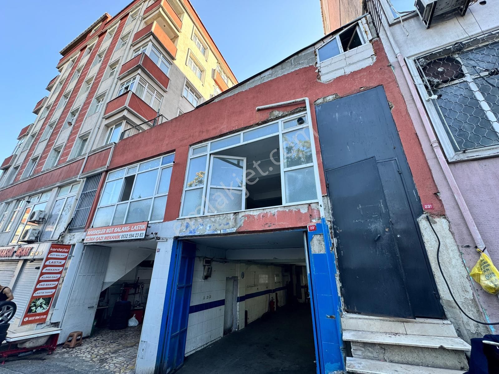 Güngören Merkezde Satılık İş Yeri