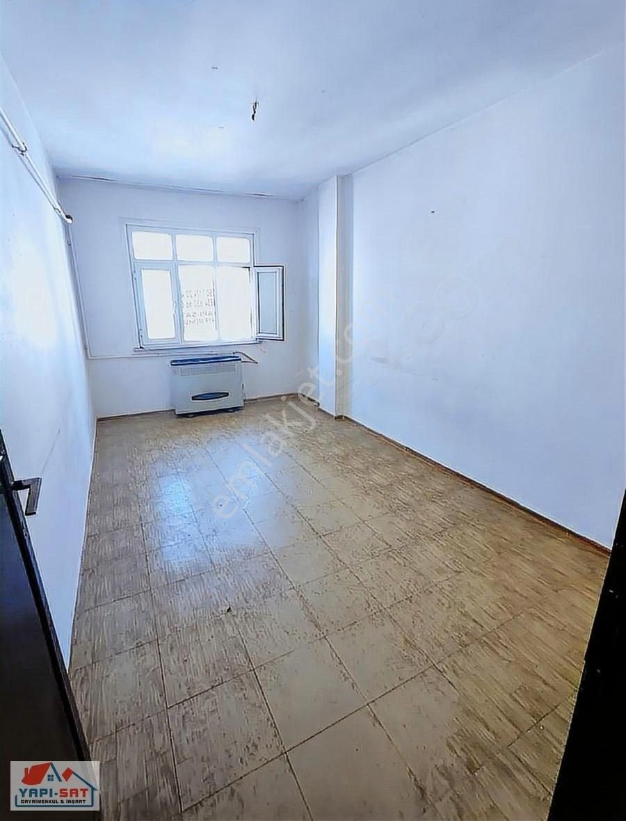 Davutpaşa Mahallesi Ytü Yakın Kiralık 2+1 85m2 Daire