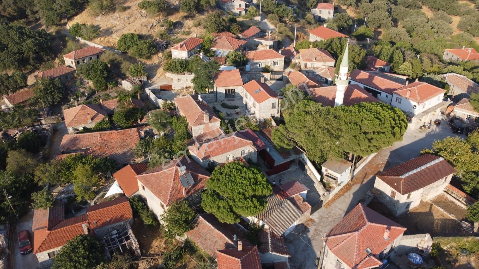 Ayvacık Söğütlü Köyü'nde Bahçeli, Müstakil Taş Ev - Görsel 33