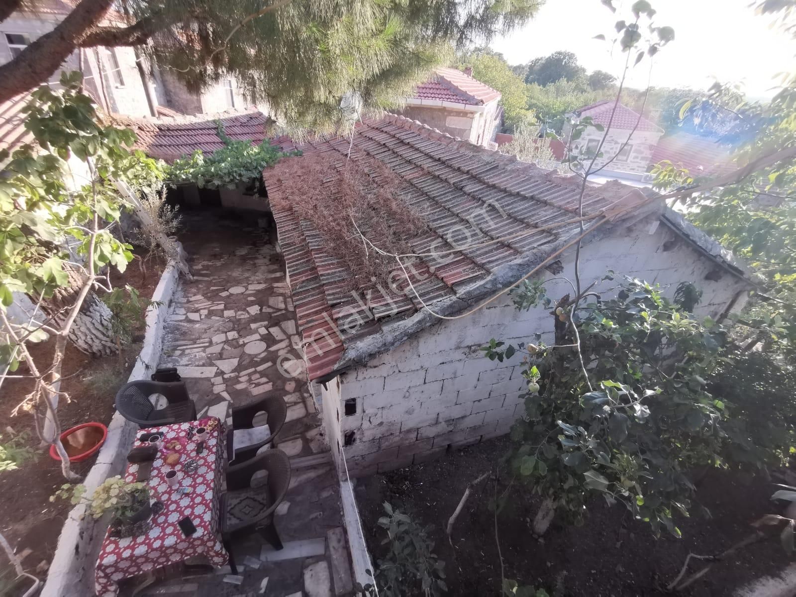 Ayvacık Söğütlü Köyü'nde Bahçeli, Müstakil Taş Ev - Görsel 21