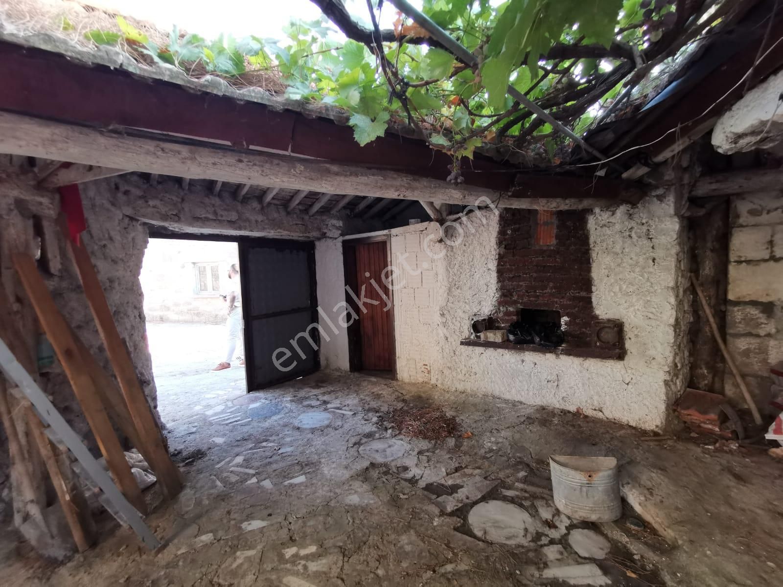 Ayvacık Söğütlü Köyü'nde Bahçeli, Müstakil Taş Ev - Görsel 28