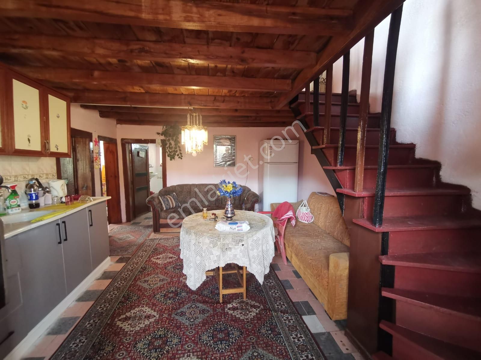 Ayvacık Söğütlü Köyü'nde Bahçeli, Müstakil Taş Ev - Görsel 4