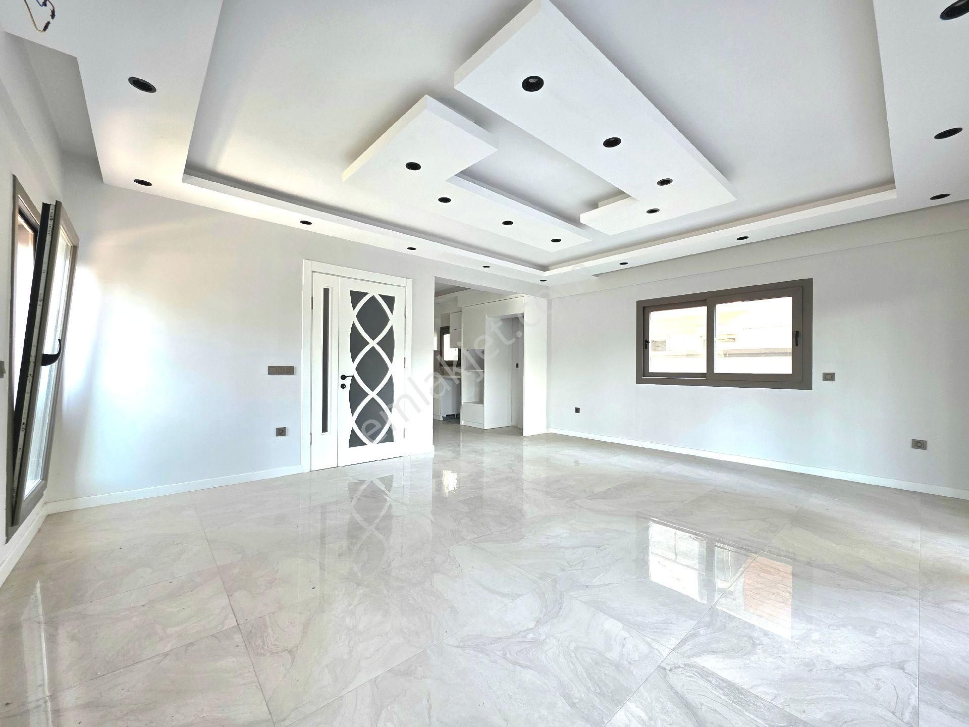 Fethiye Akarca'da Satılık 4+1 170m2 Bahçeli Havuzlu Villa - Görsel 3