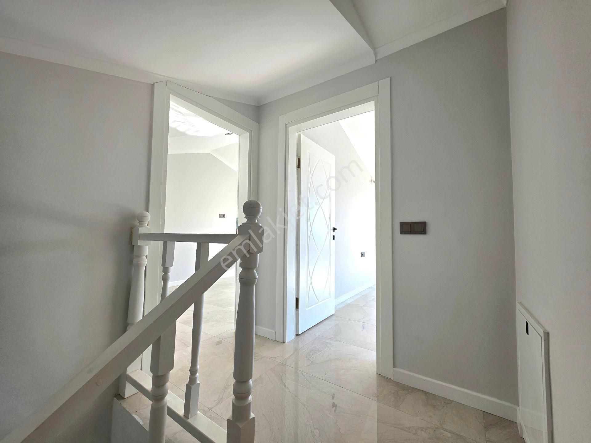 Fethiye Akarca'da Satılık 4+1 170m2 Bahçeli Havuzlu Villa - Görsel 28