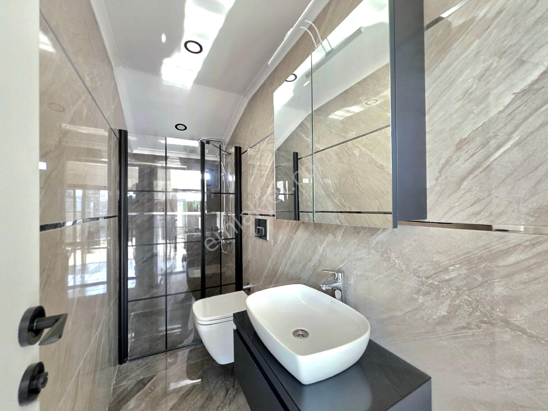 Fethiye Akarca'da Satılık 4+1 170m2 Bahçeli Havuzlu Villa - Görsel 24