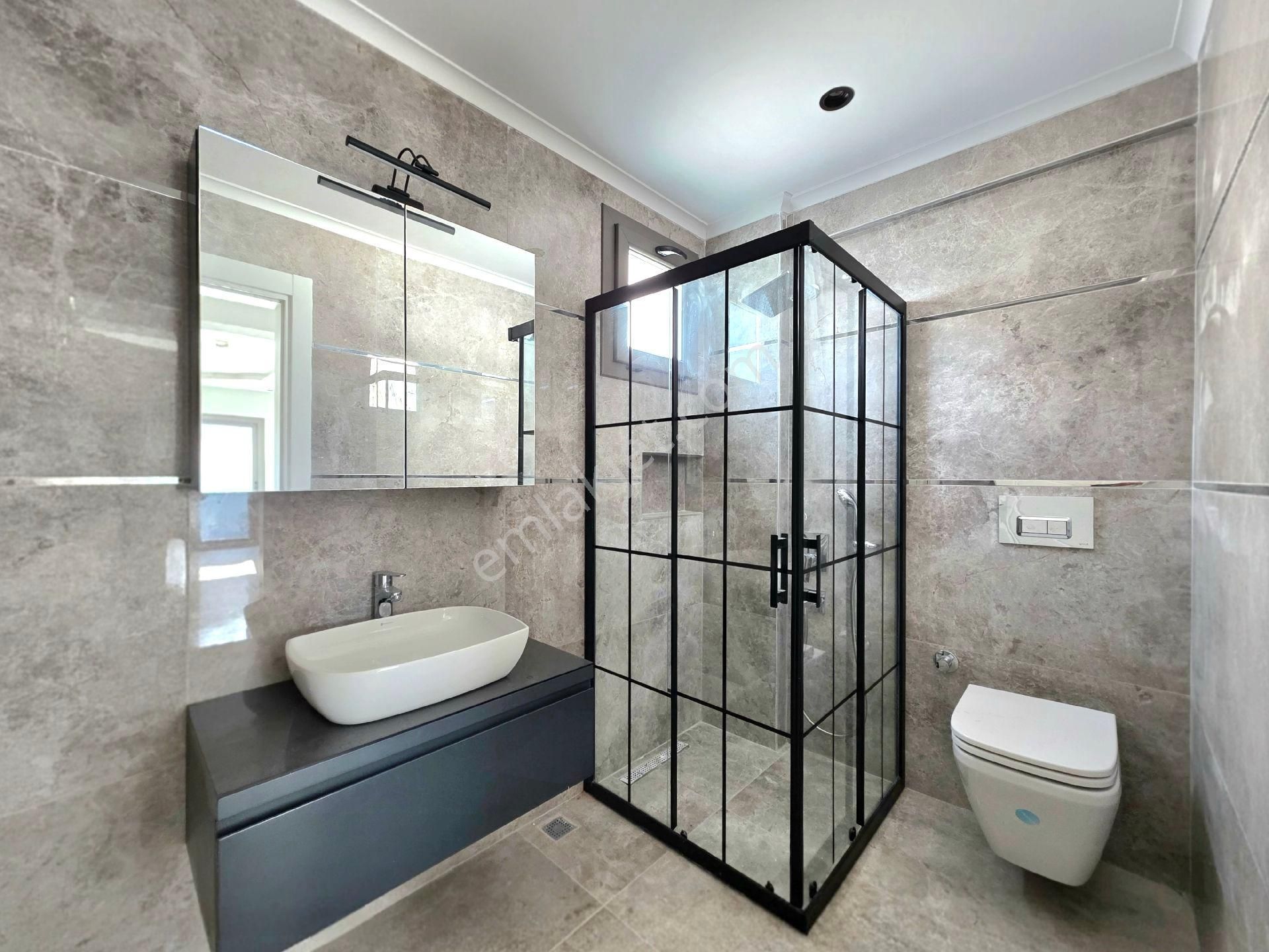 Fethiye Akarca'da Satılık 4+1 170m2 Bahçeli Havuzlu Villa - Görsel 15