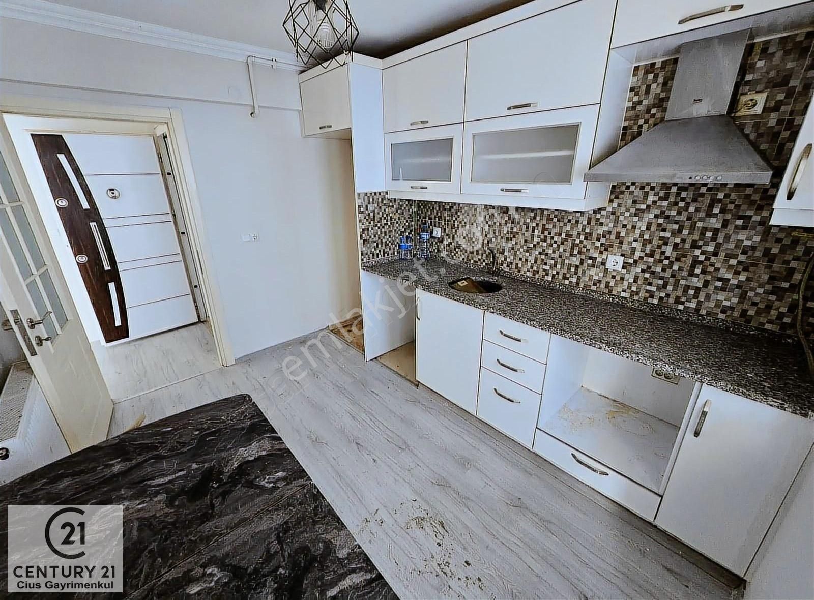 C21; Cius Perşembe Pazarı Yakını Kiralık 2+1