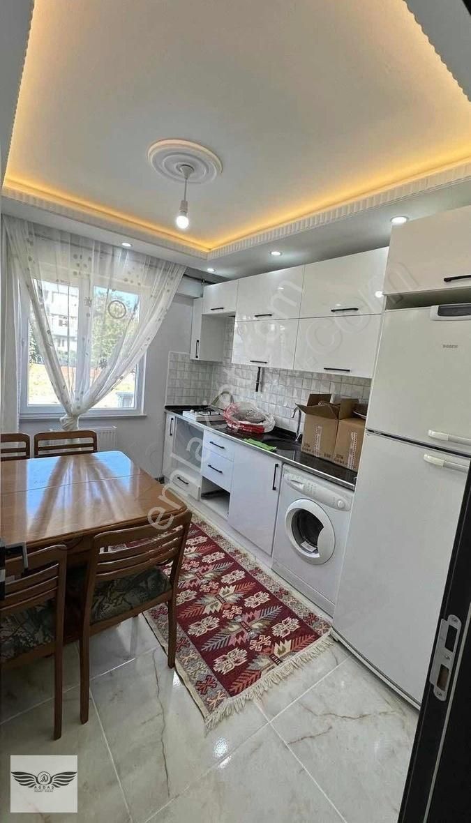 Hastane Bolgesinde 1+1 Eşyalı Yüksek Giriş Daire