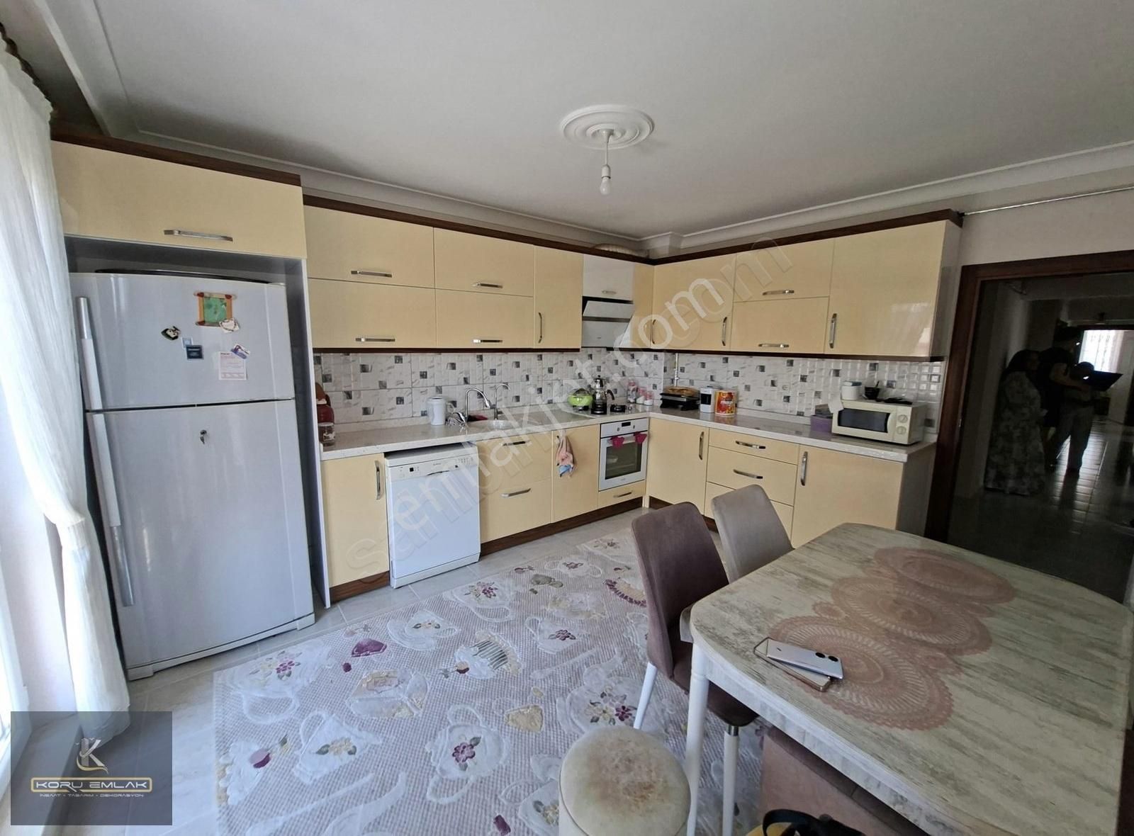 Ovacık Hayat Kolejı Yakını 4+1 Yapılı Teras Balkon+e.banyolu
