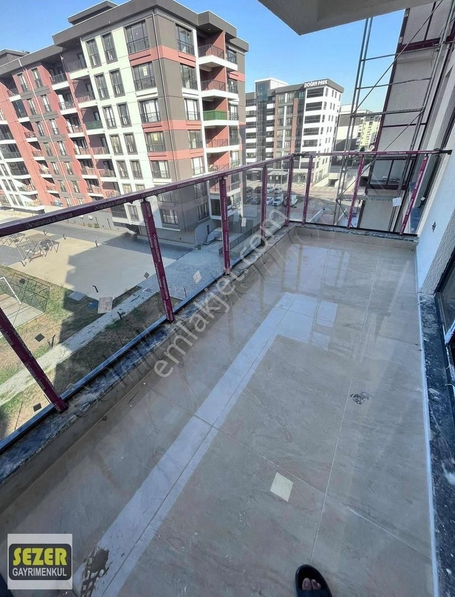 Çanakkale Esenler Mahlesinde Cade Özerinde Satılık 2+1 Daire