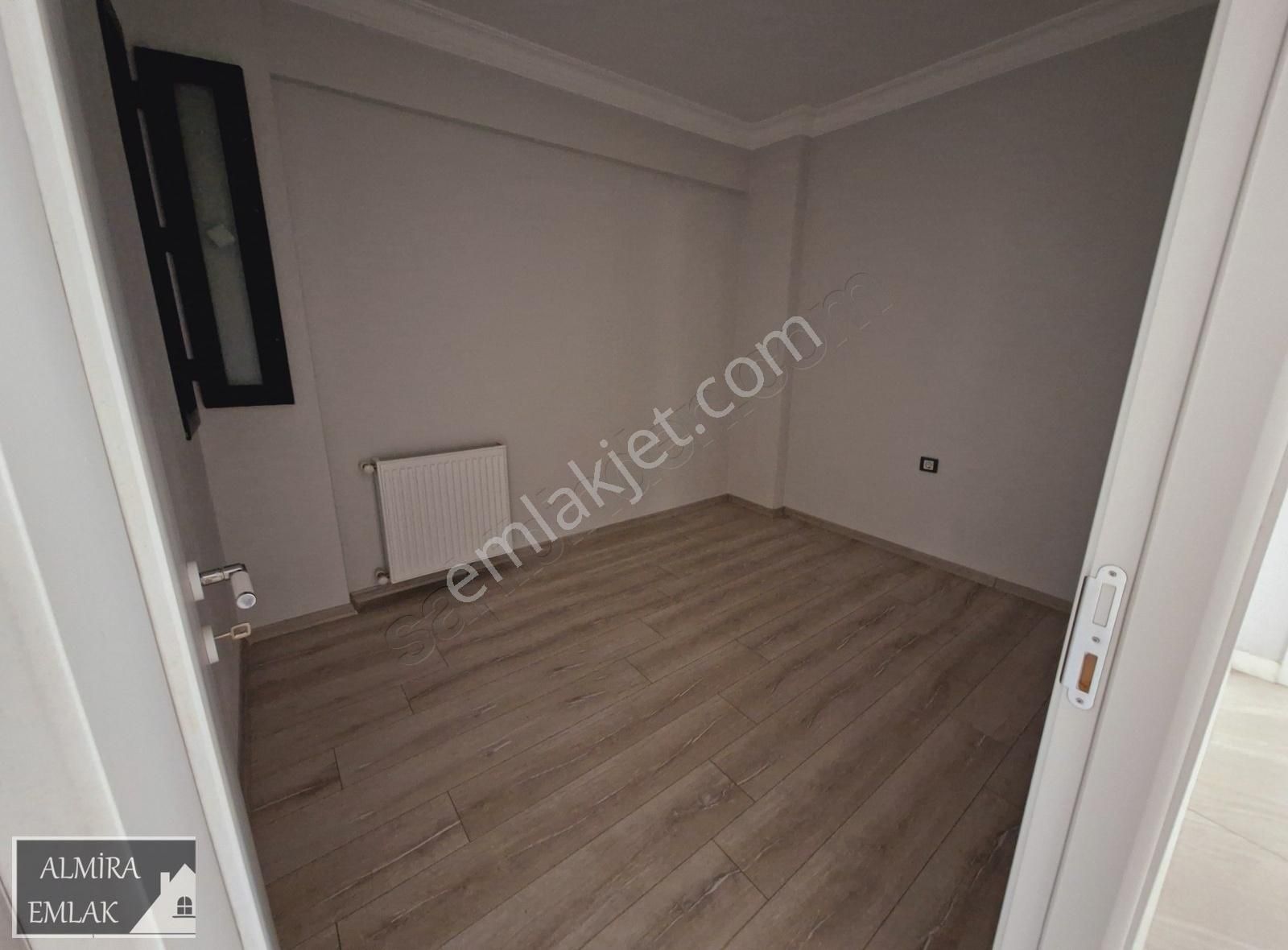 Yeni Binada Bahçelievlerde 3+1 120m2 Ara Kat Ayrı Mutfaklı - Görsel 15