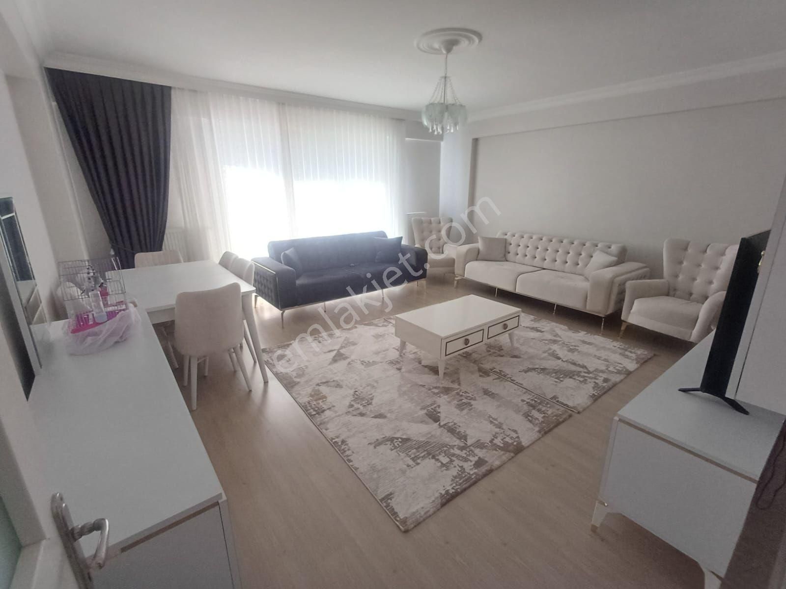 Avantaj Gayrimenkulden Eşyalı Kiralık Daire 3+1 Site İçinde