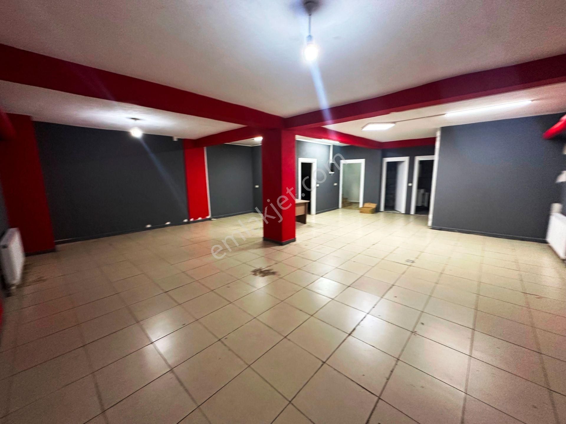 Kartal Meydan'da 5 Yıllık 3 Katlı 350m2 Bacalı Kiralık Bina - Görsel 14