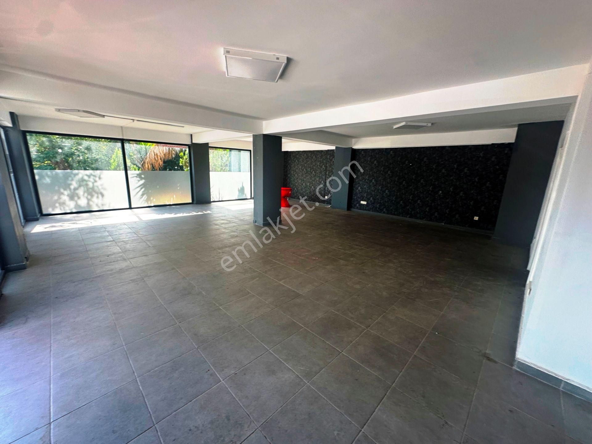 Kartal Meydan'da 5 Yıllık 3 Katlı 350m2 Bacalı Kiralık Bina - Görsel 8