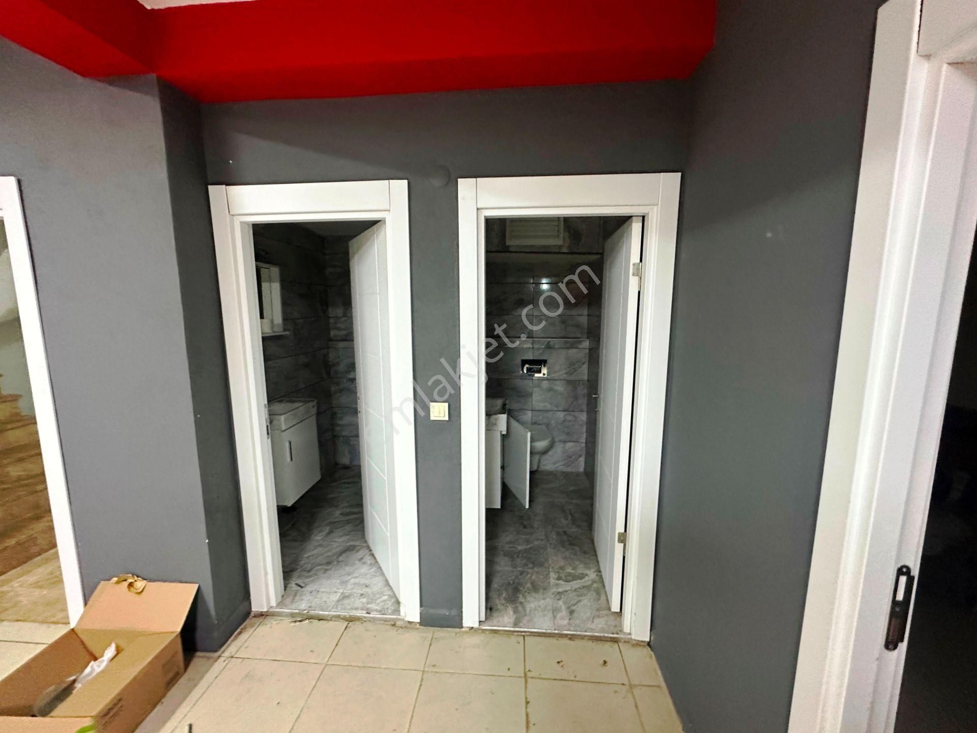 Kartal Meydan'da 5 Yıllık 3 Katlı 350m2 Bacalı Kiralık Bina - Görsel 16