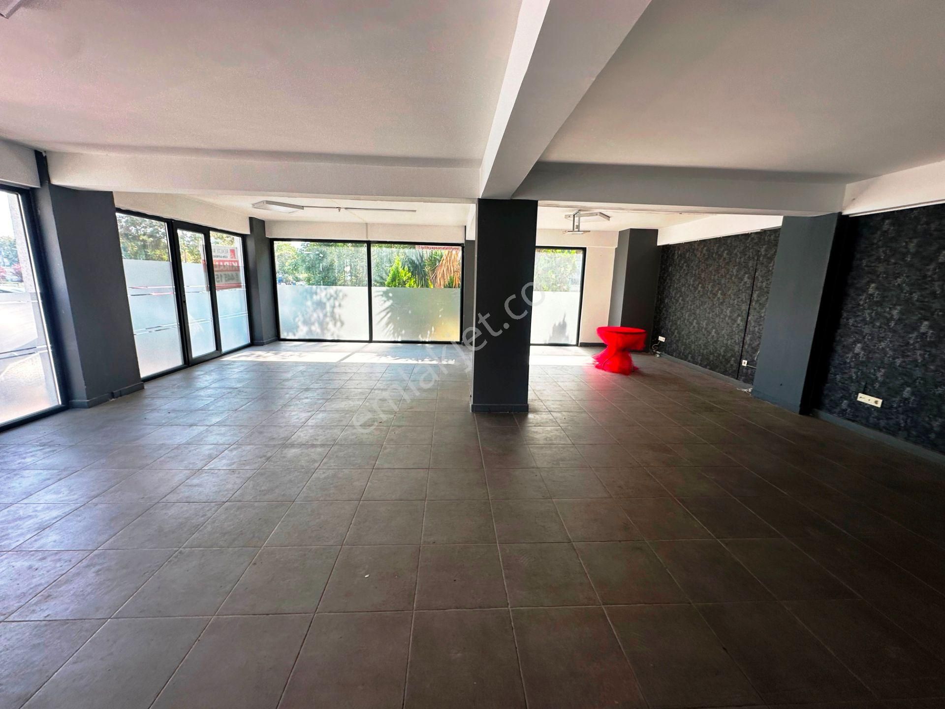 Kartal Meydan'da 5 Yıllık 3 Katlı 350m2 Bacalı Kiralık Bina - Görsel 7